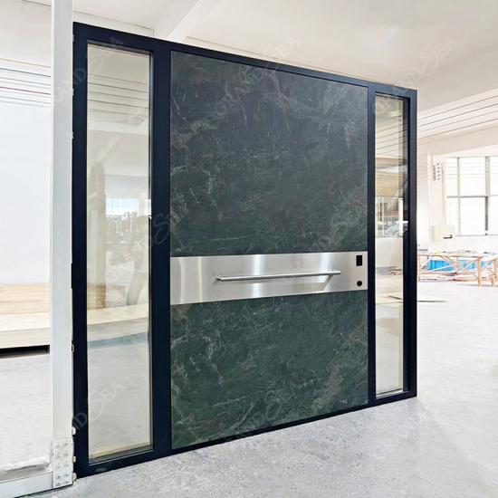 Aluminum pivot door entrance